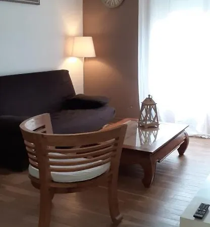 20 Rue Edouard Corbière, Proche Gare Sncf De *