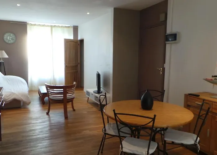 20 Rue Edouard Corbière, Proche Gare Sncf De Appartamento *